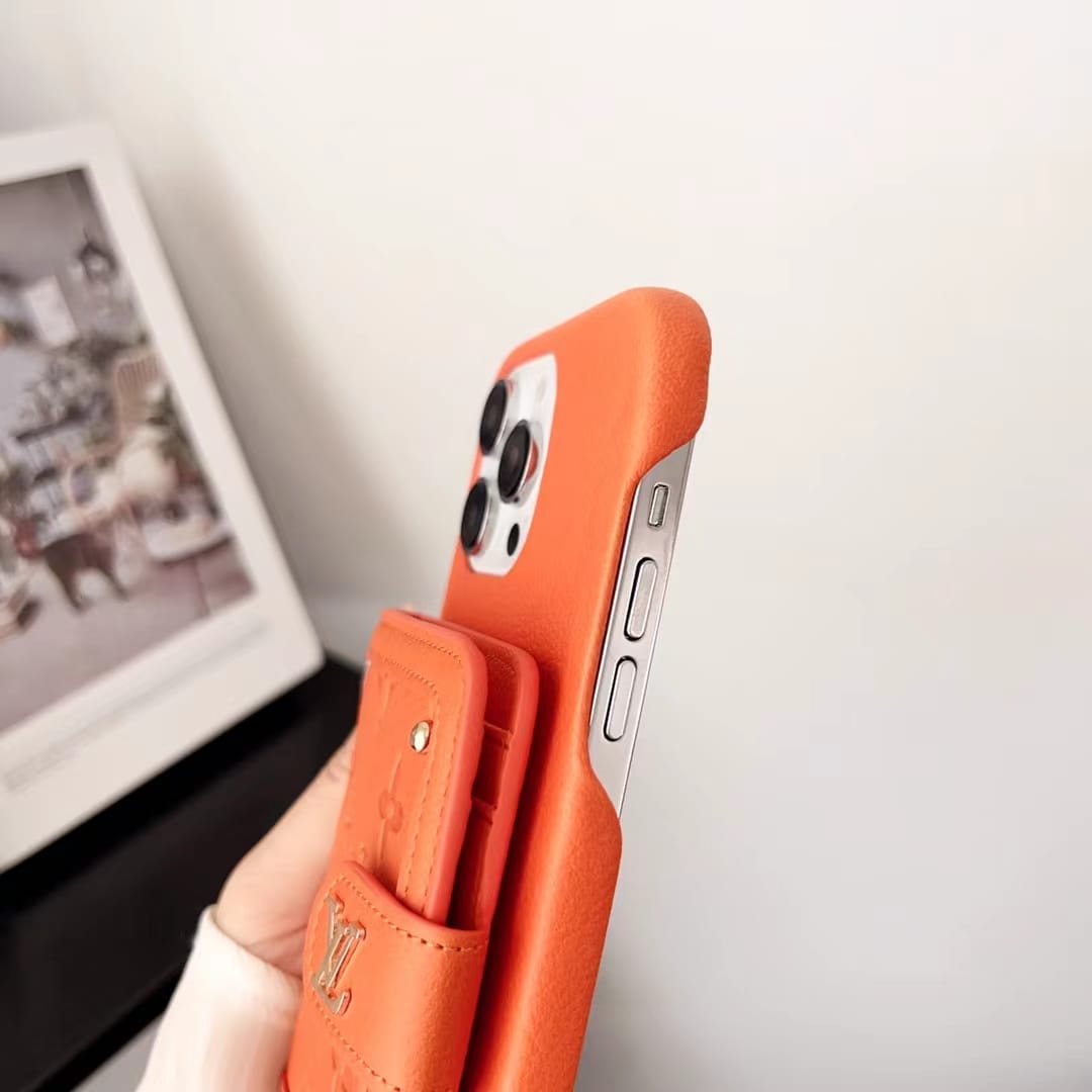 Leather Phone Case With Card Holder – MagSafe Premium Phone Case