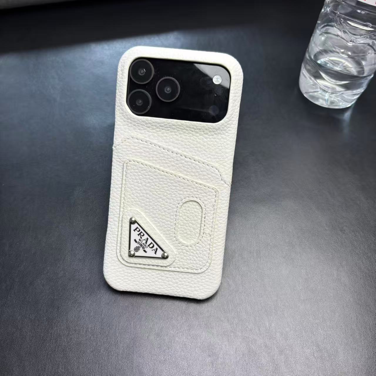 iPhone 17 Pro – Slim Clear Phone Case