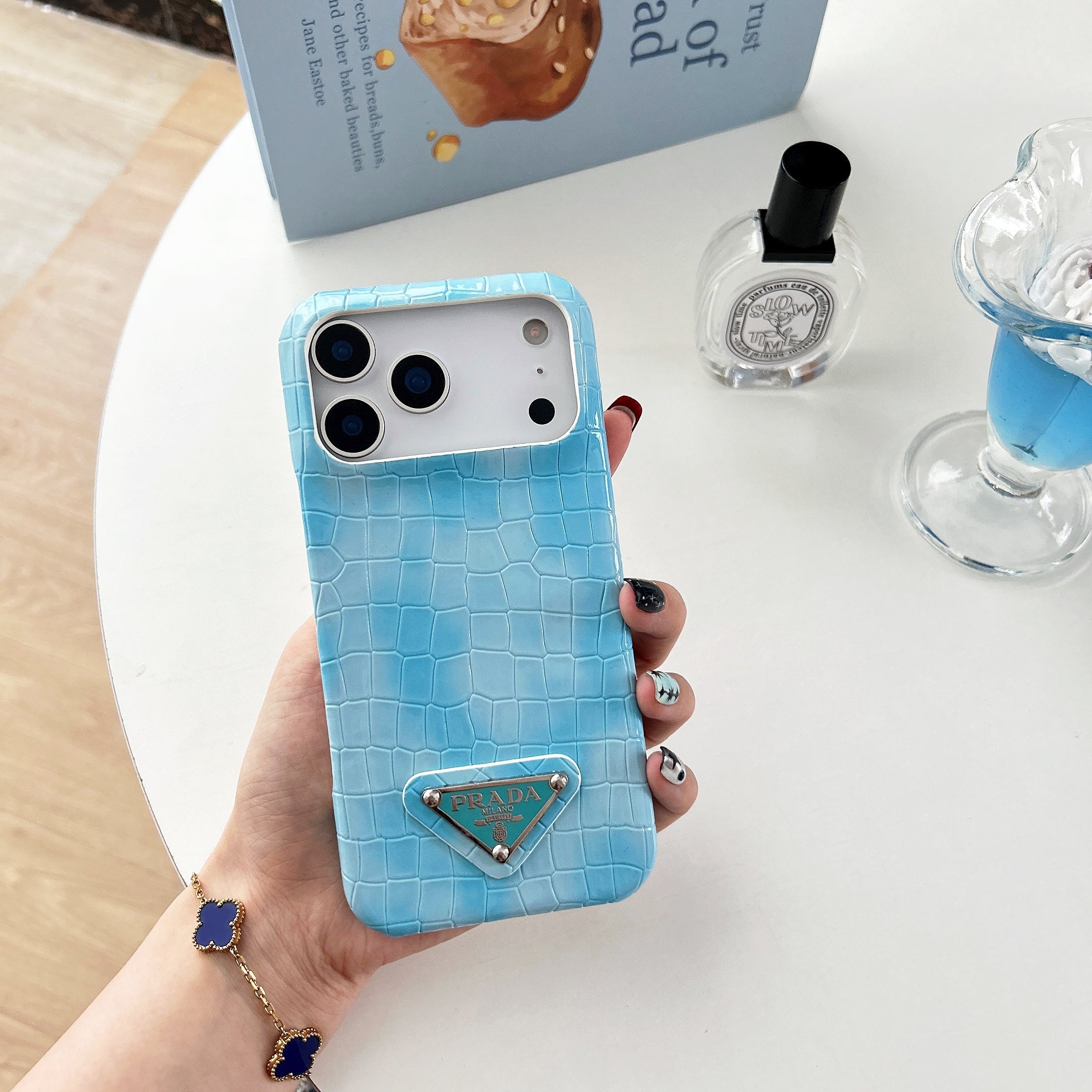 iPhone 17 – Luxury Designer Phone Case